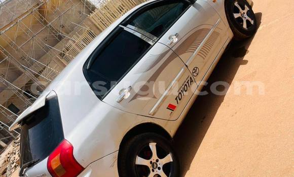 Sayi Na hannu Toyota Yaris White Mota in Ouagadougou a Burkina Faso Sayi Na hannu Toyota Yaris White Mota in Ouagadougou a Burkina Faso