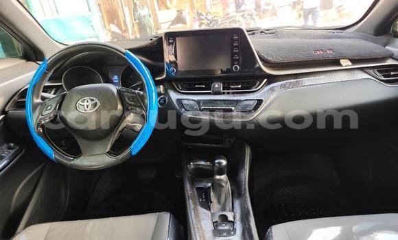 Sayi Na hannu Toyota C-HR Blue Mota in Ouagadougou a Burkina Faso Sayi Na hannu Toyota C-HR Blue Mota in Ouagadougou a Burkina Faso