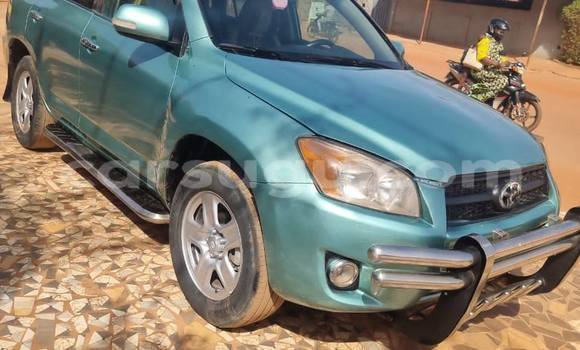 Sayi Na hannu Toyota RAV4 Sauran Mota in Ouagadougou a Burkina Faso Sayi Na hannu Toyota RAV4 Sauran Mota in Ouagadougou a Burkina Faso