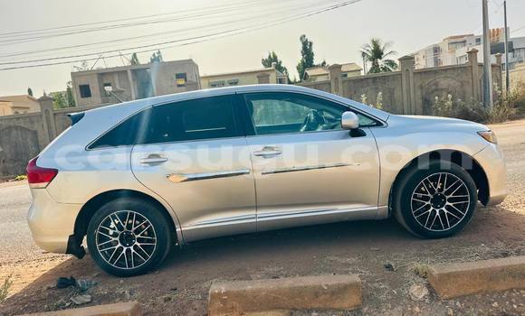 Sayi Na hannu Toyota Venza Azurfa Mota in Ouagadougou a Burkina Faso Sayi Na hannu Toyota Venza Azurfa Mota in Ouagadougou a Burkina Faso