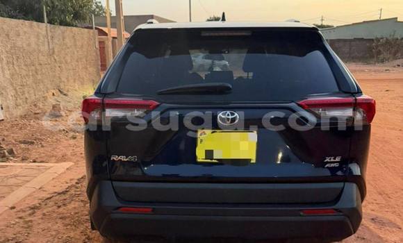 Sayi Na hannu Toyota RAV4 Black Mota in Ouagadougou a Burkina Faso Sayi Na hannu Toyota RAV4 Black Mota in Ouagadougou a Burkina Faso