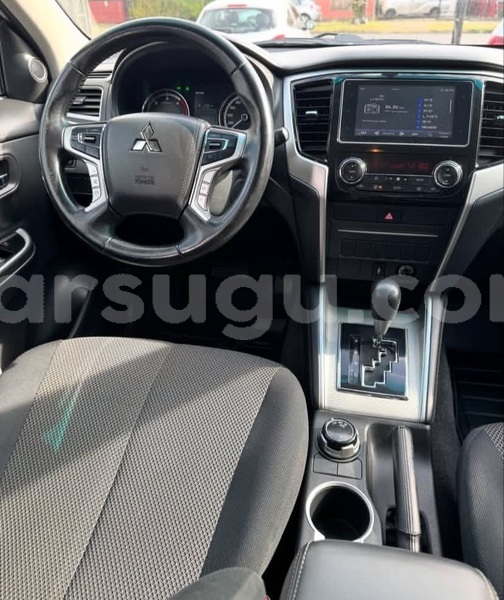 Big with watermark mitsubishi l200 burkina faso ouagadougou 11716