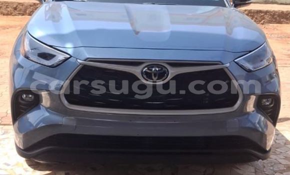 Buy Used Toyota Highlander Beige Car in Ouagadougou in Burkina Faso