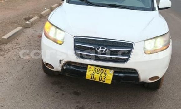 Acheter Occasion Voiture Hyundai Santa Fe Blanc à Ouagadougou, Burkina-Faso Acheter Occasion Voiture Hyundai Santa Fe Blanc à Ouagadougou, Burkina-Faso