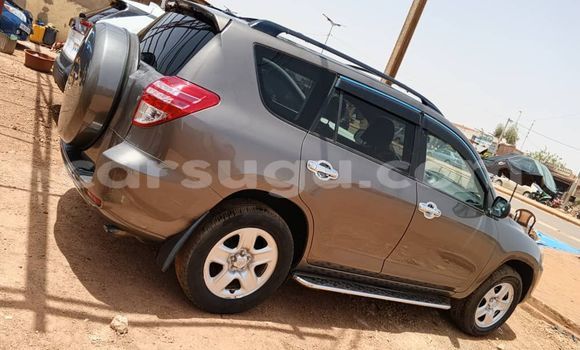 Acheter Occasion Voiture Toyota RAV4 Gris à Ouagadougou, Burkina-Faso Acheter Occasion Voiture Toyota RAV4 Gris à Ouagadougou, Burkina-Faso