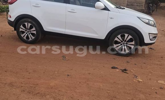 Acheter Occasion Voiture Kia Sportage Blanc à Ouagadougou, Burkina-Faso Acheter Occasion Voiture Kia Sportage Blanc à Ouagadougou, Burkina-Faso