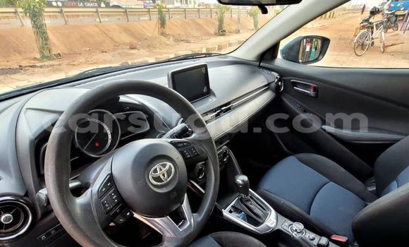 Acheter Occasion Voiture Toyota Yaris Bleu à Ouagadougou, Burkina-Faso Acheter Occasion Voiture Toyota Yaris Bleu à Ouagadougou, Burkina-Faso