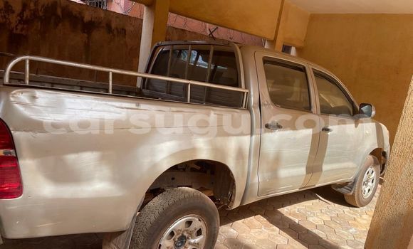 Acheter Occasion Voiture Toyota Hilux Gris à Ouagadougou, Burkina-Faso Acheter Occasion Voiture Toyota Hilux Gris à Ouagadougou, Burkina-Faso