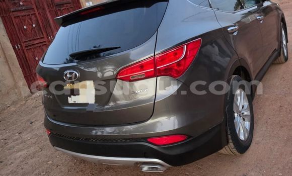 Acheter Occasion Voiture Hyundai Santa Fe Gris à Ouagadougou, Burkina-Faso Acheter Occasion Voiture Hyundai Santa Fe Gris à Ouagadougou, Burkina-Faso