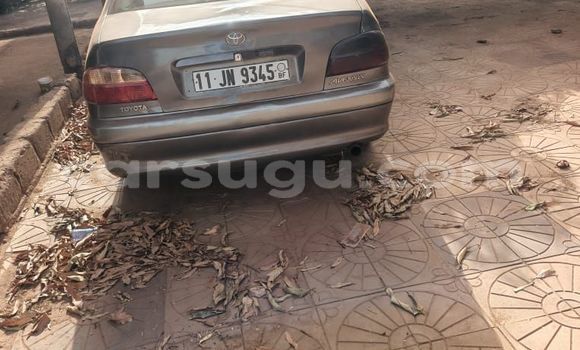 Acheter Occasion Voiture Toyota Avensis Gris à Ouagadougou, Burkina-Faso Acheter Occasion Voiture Toyota Avensis Gris à Ouagadougou, Burkina-Faso