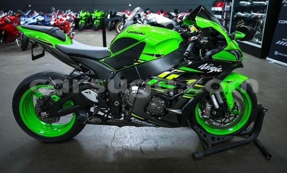 Acheter Occasion Moto Kawasaki Ninja ZX-10R Vert à Ouagadougou, Burkina-Faso