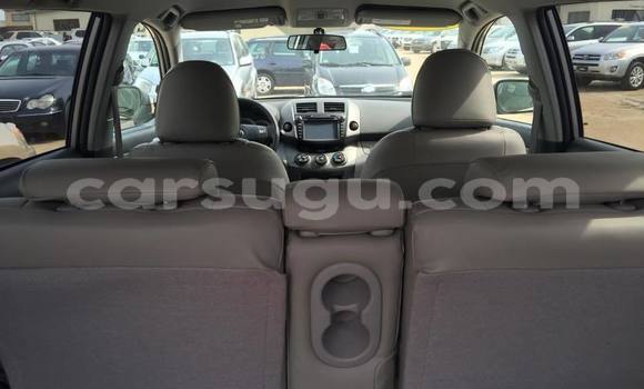 Acheter Occasion Voiture Toyota RAV4 Gris à Ouagadougou, Burkina-Faso Acheter Occasion Voiture Toyota RAV4 Gris à Ouagadougou, Burkina-Faso