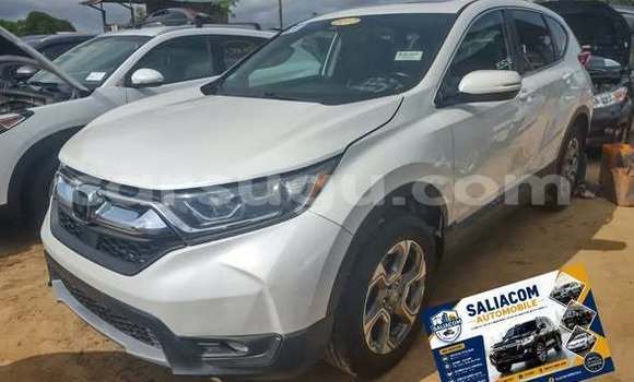 Buy Used Honda CR–V White Car in Ouagadougou in Burkina Faso Buy Used Honda CR–V White Car in Ouagadougou in Burkina Faso
