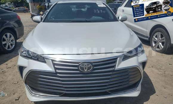 Acheter Occasion Voiture Toyota Avalon Gris à Ouagadougou, Burkina-Faso Acheter Occasion Voiture Toyota Avalon Gris à Ouagadougou, Burkina-Faso