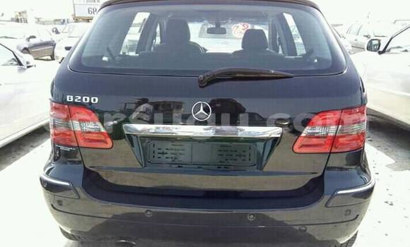 Sayi Na hannu Mercedes Viano Black Mota in Ouagadougou a Burkina Faso Sayi Na hannu Mercedes Viano Black Mota in Ouagadougou a Burkina Faso