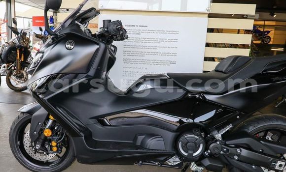 Acheter Neuf Moto Yamaha TMAX Noir à Bekuy, Houet Acheter Neuf Moto Yamaha TMAX Noir à Bekuy, Houet