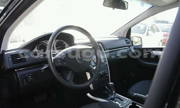 Sayi Na hannu Mercedes Viano Black Mota in Ouagadougou a Burkina Faso Sayi Na hannu Mercedes Viano Black Mota in Ouagadougou a Burkina Faso