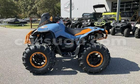 Acheter Neuf Moto Yamaha TMAX Noir à Bekuy, Houet Acheter Neuf Moto Yamaha TMAX Noir à Bekuy, Houet