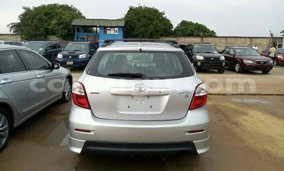 Sayi Na hannu Toyota Matrix Azurfa Mota in Ouagadougou a Burkina Faso Sayi Na hannu Toyota Matrix Azurfa Mota in Ouagadougou a Burkina Faso