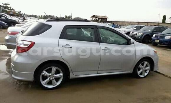 Sayi Na hannu Toyota Matrix Azurfa Mota in Ouagadougou a Burkina Faso Sayi Na hannu Toyota Matrix Azurfa Mota in Ouagadougou a Burkina Faso