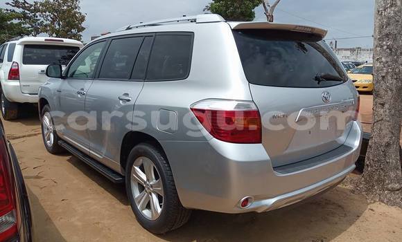 Sayi Na hannu Toyota Highlander Azurfa Mota in Ouagadougou a Burkina Faso Sayi Na hannu Toyota Highlander Azurfa Mota in Ouagadougou a Burkina Faso