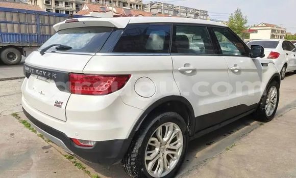 Acheter Occasion Voiture Land Rover Range Rover Evoque Blanc à Bobo Dioulasso, Burkina-Faso Acheter Occasion Voiture Land Rover Range Rover Evoque Blanc à Bobo Dioulasso, Burkina-Faso