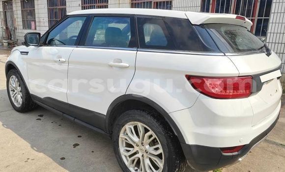 Acheter Occasion Voiture Land Rover Range Rover Evoque Blanc à Bobo Dioulasso, Burkina-Faso Acheter Occasion Voiture Land Rover Range Rover Evoque Blanc à Bobo Dioulasso, Burkina-Faso