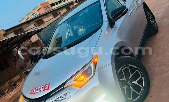 Acheter Occasion Voiture Toyota RAV4 Gris à Ouagadougou, Burkina-Faso