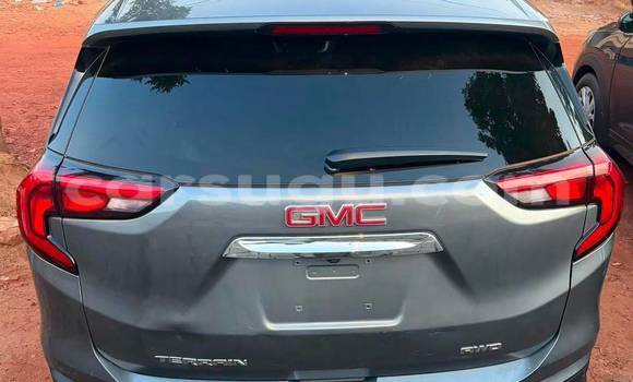 Acheter Occasion Voiture GMC Terrain Gris à Ouagadougou, Burkina-Faso Acheter Occasion Voiture GMC Terrain Gris à Ouagadougou, Burkina-Faso