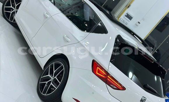 Acheter Occasion Voiture SEAT Leon Blanc à Ouagadougou, Burkina-Faso Acheter Occasion Voiture SEAT Leon Blanc à Ouagadougou, Burkina-Faso