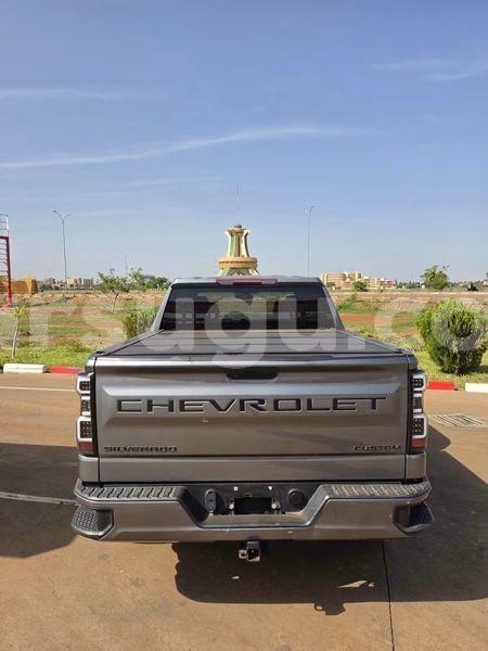 Big with watermark chevrolet s 10 pickup burkina faso ouagadougou 11910