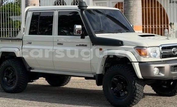 Acheter Occasion Voiture Toyota Land Cruiser Blanc à Ouagadougou, Burkina-Faso