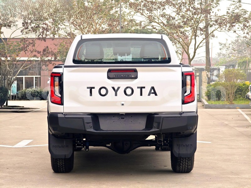 Big with watermark toyota hilux burkina faso ouagadougou 11912