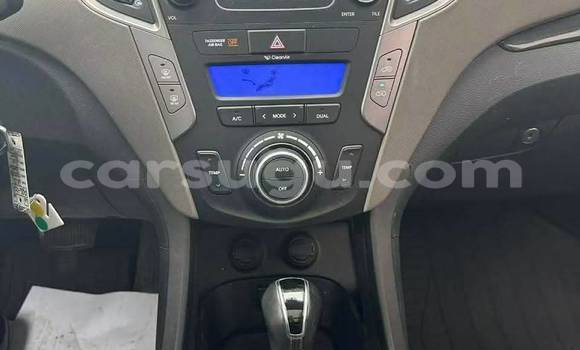 Acheter Occasion Voiture Hyundai Santa Fe Blanc à Ouagadougou, Burkina-Faso Acheter Occasion Voiture Hyundai Santa Fe Blanc à Ouagadougou, Burkina-Faso