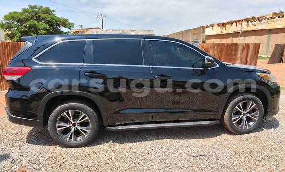 Acheter Occasion Voiture Toyota Highlander Noir à Ouagadougou, Burkina-Faso Acheter Occasion Voiture Toyota Highlander Noir à Ouagadougou, Burkina-Faso