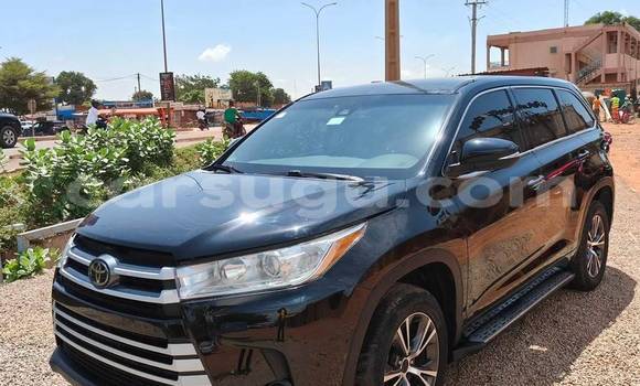 Acheter Occasion Voiture Toyota Highlander Noir à Ouagadougou, Burkina-Faso Acheter Occasion Voiture Toyota Highlander Noir à Ouagadougou, Burkina-Faso