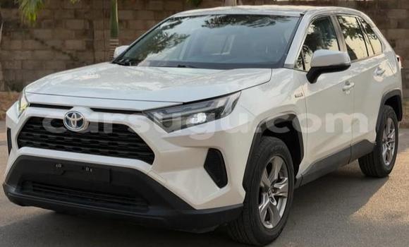 Acheter Occasion Voiture Toyota RAV4 Blanc à Ouagadougou, Burkina-Faso Acheter Occasion Voiture Toyota RAV4 Blanc à Ouagadougou, Burkina-Faso