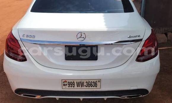 Acheter Occasion Voiture Mercedes-Benz C250 coupe Blanc à Ouagadougou, Burkina-Faso Acheter Occasion Voiture Mercedes-Benz C250 coupe Blanc à Ouagadougou, Burkina-Faso