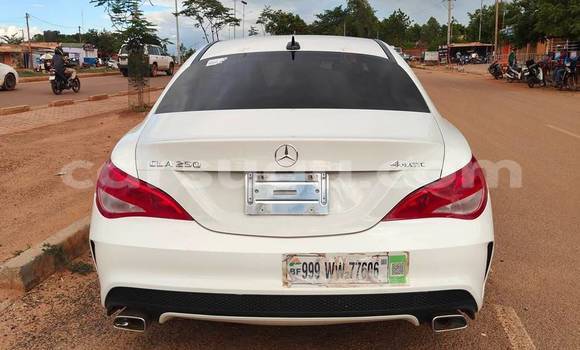 Acheter Occasion Voiture Mercedes-Benz CLA-klasse AMG Blanc à Ouagadougou, Burkina-Faso Acheter Occasion Voiture Mercedes-Benz CLA-klasse AMG Blanc à Ouagadougou, Burkina-Faso