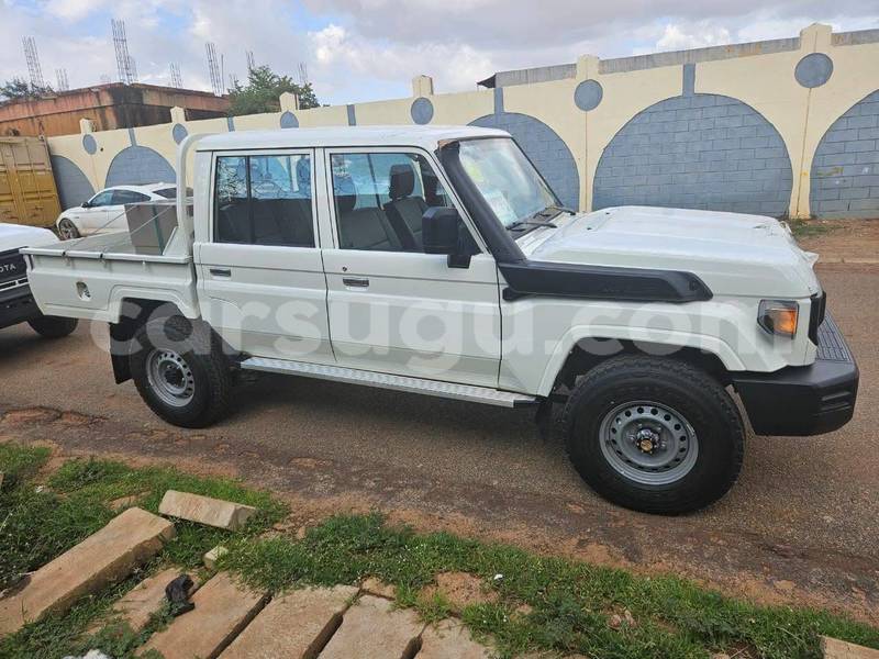 Big with watermark toyota pickup burkina faso ouagadougou 11976