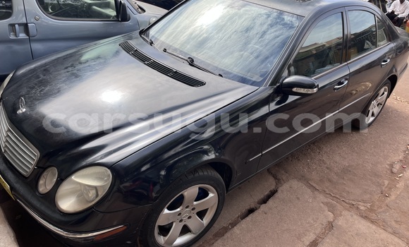 Acheter Occasion Voiture Mercedes-Benz C–Class Noir à Ouagadougou, Burkina-Faso
