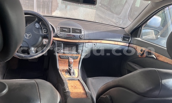 Acheter Occasion Voiture Mercedes-Benz C–Class Noir à Ouagadougou, Burkina-Faso Acheter Occasion Voiture Mercedes-Benz C–Class Noir à Ouagadougou, Burkina-Faso