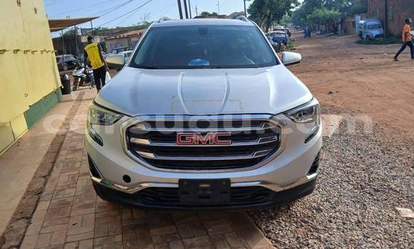 Acheter Occasion Voiture GMC Terrain Gris à Ouagadougou, Burkina-Faso
