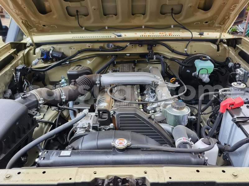 Big with watermark toyota land cruiser burkina faso ouagadougou 12012