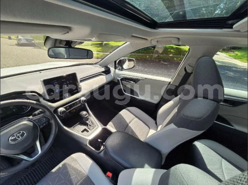 Big with watermark toyota rav4 burkina faso banfora 12020