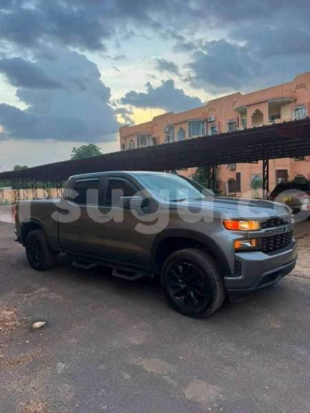 Big with watermark chevrolet silverado burkina faso ouagadougou 12026