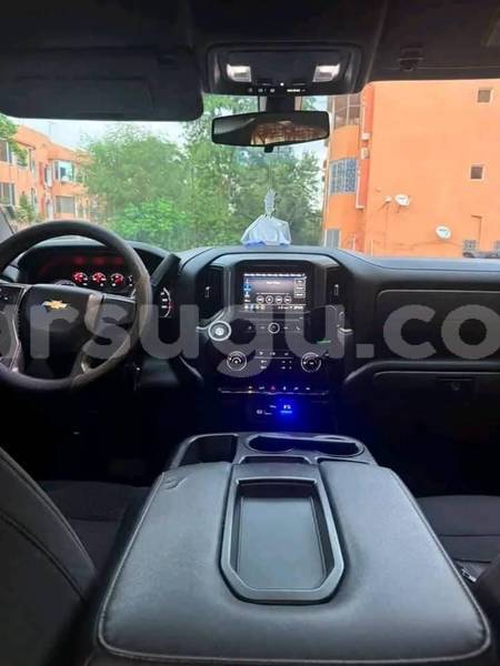 Big with watermark chevrolet silverado burkina faso ouagadougou 12026