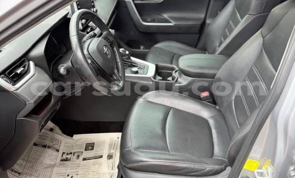 Acheter Occasion Voiture Toyota RAV4 Gris à Ouagadougou, Burkina-Faso Acheter Occasion Voiture Toyota RAV4 Gris à Ouagadougou, Burkina-Faso