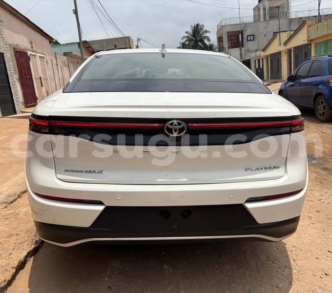 Big with watermark toyota crown burkina faso ouagadougou 12035
