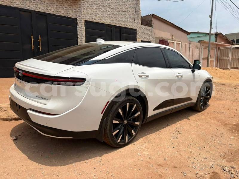 Big with watermark toyota crown burkina faso ouagadougou 12035